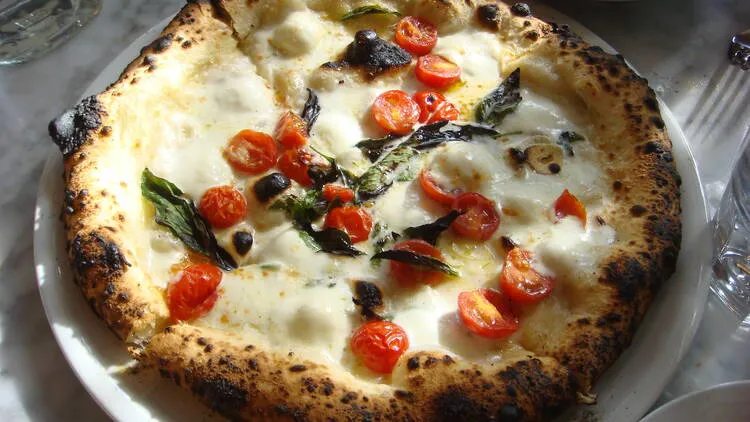 A Melhor Pizzaria dos EUA: Uma Joia Oculta em Nova York